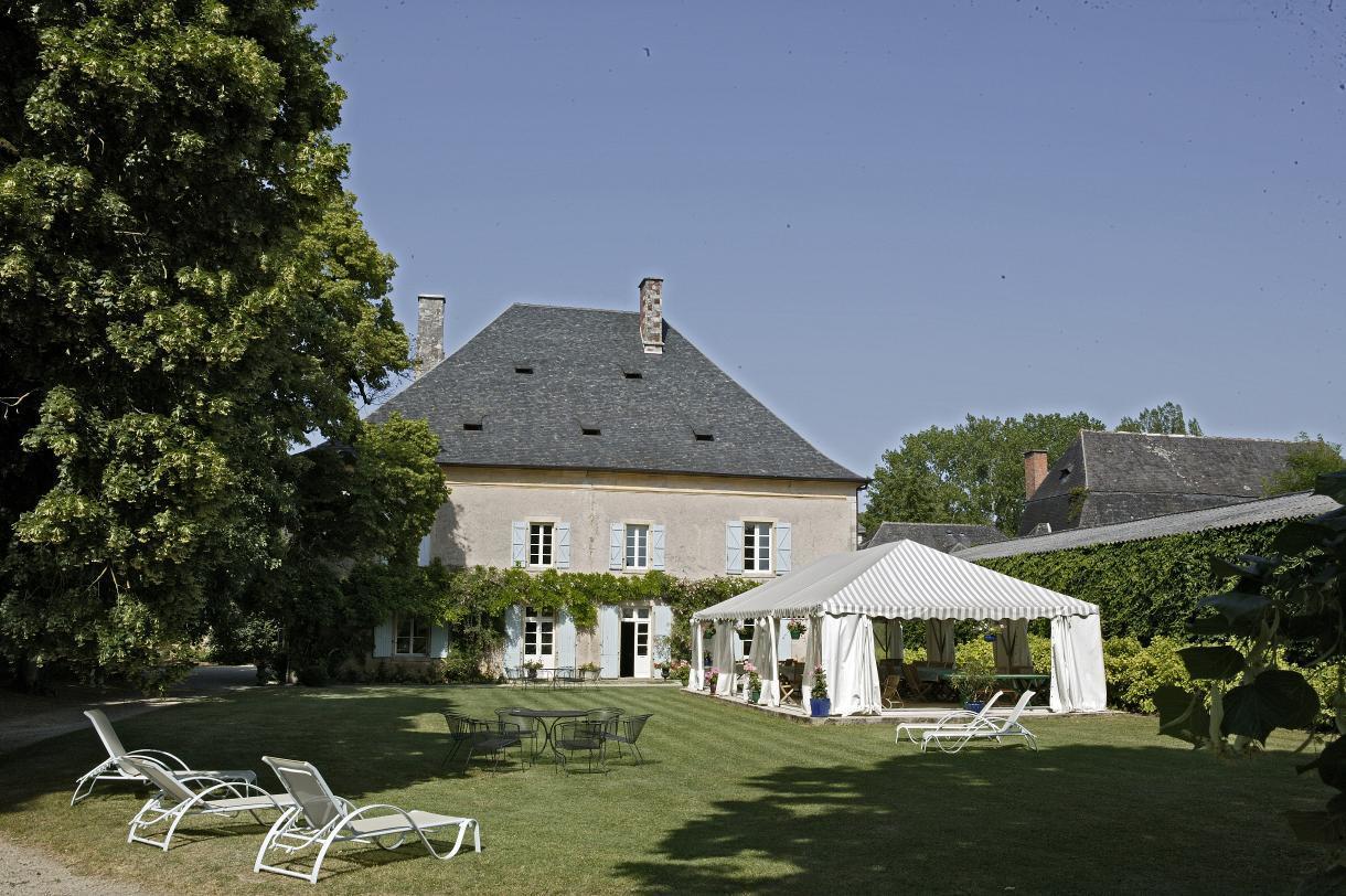 Hostellerie De La Commanderie Condat-sur-Vezere Exterior photo